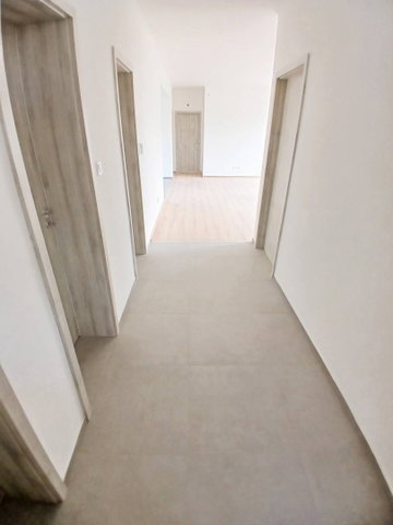 Eladó családi ház, Szigetszentmiklóson 129 M Ft, 5 szobás