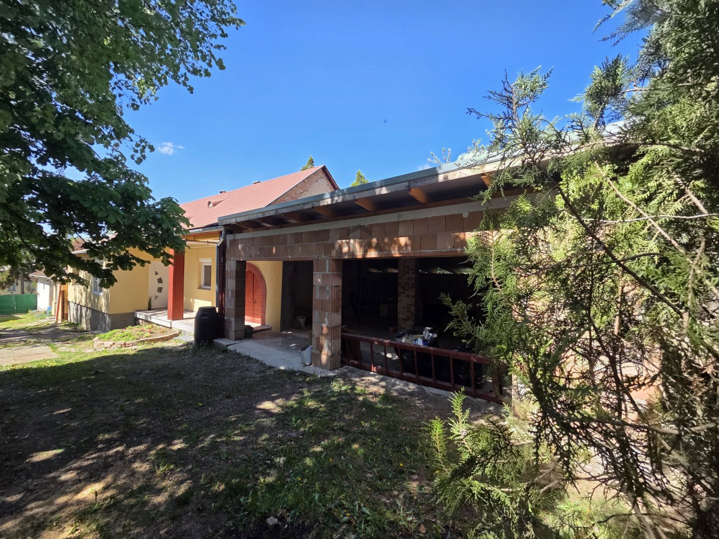 2 bed · 70m² · 34.000.000 ft