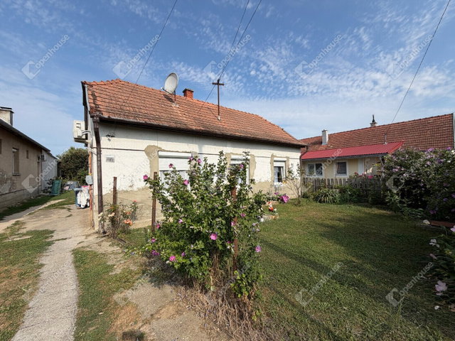 Eladó családi ház, Söjtörön 19.9 M Ft, 2 szobás