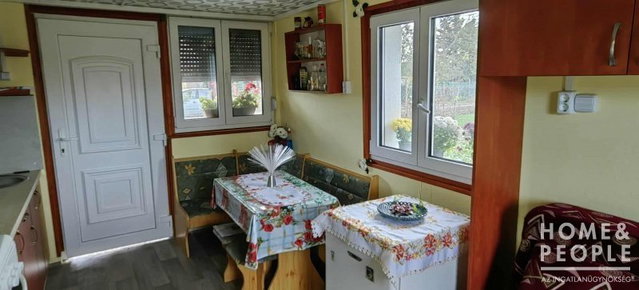 Eladó mezogazdasagi ingatlan, Újszentivánon 17.499 M Ft, 1 szobás