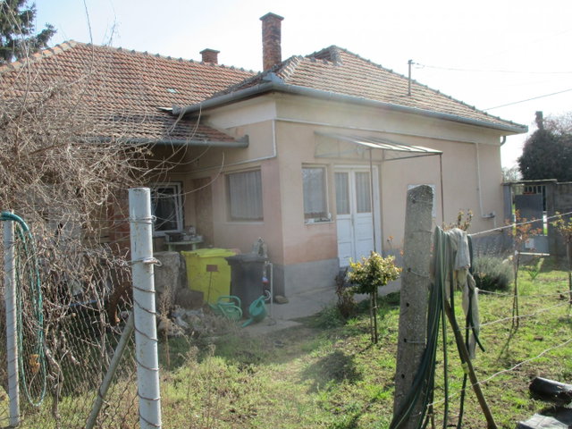 Eladó családi ház, Csorváson 14.5 M Ft, 2 szobás