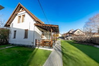 Eladó családi ház, Siófokon 149.7 M Ft, 6 szobás