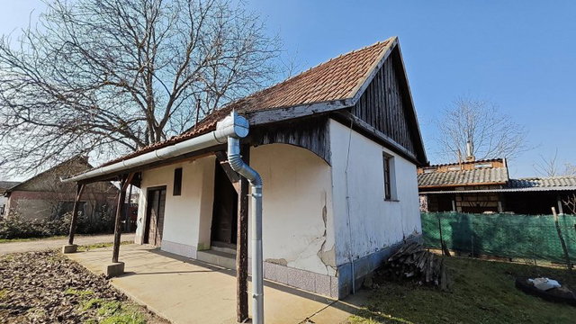 Eladó családi ház, Albertirsán 10 M Ft, 1 szobás