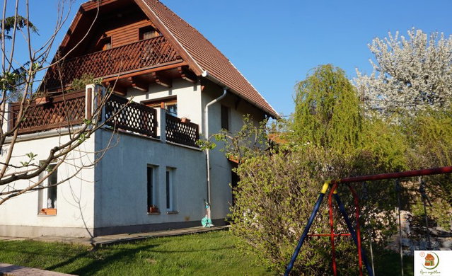 Eladó családi ház, Tinnyén 114 M Ft, 5 szobás
