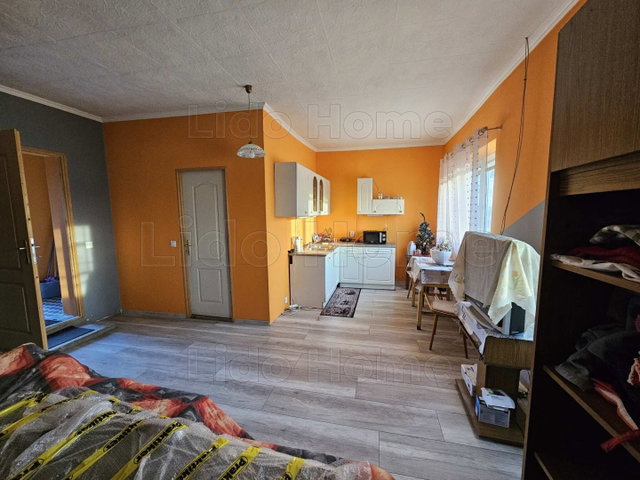 Eladó családi ház, Tényőn 29.8 M Ft, 3 szobás