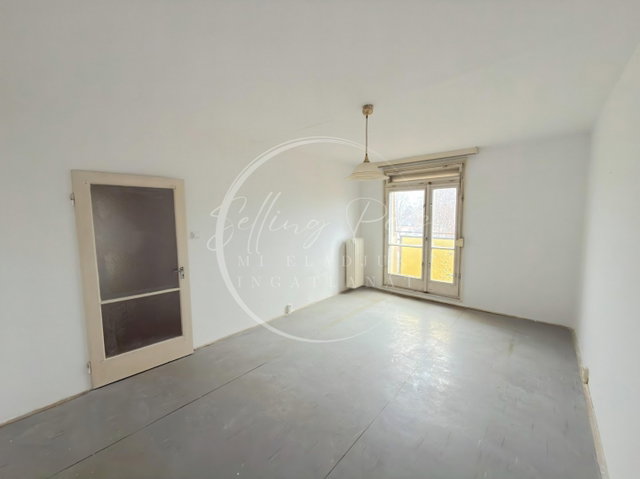 Eladó panellakás, Pécsett, Varsány utcában 34.9 M Ft, 2 szobás