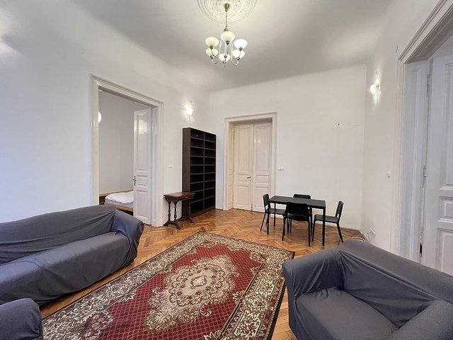 Eladó téglalakás, Budapesten, VIII. kerületben, Berzsenyi utcában