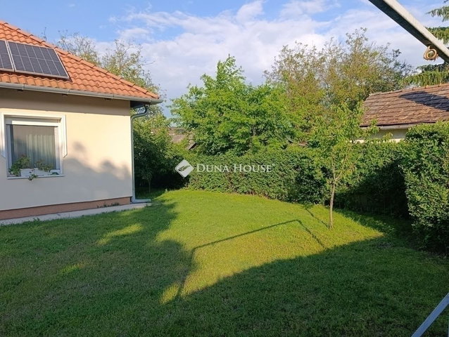 Eladó családi ház, Gödöllőn 169.9 M Ft, 3 szobás