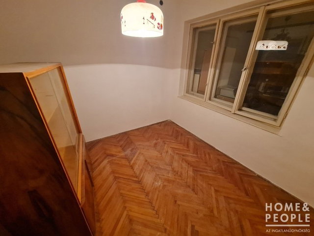 Eladó családi ház, Hódmezővásárhelyen 57 M Ft, 3 szobás