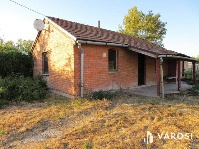 Eladó családi ház, Vésztőn 3.99 M Ft, 1+1 szobás