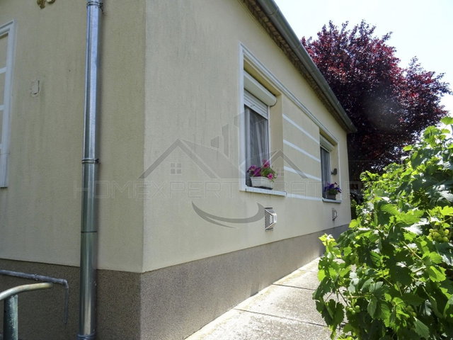 Eladó családi ház, Vámosszabadin 69.5 M Ft, 3 szobás