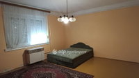 Eladó családi ház, Bakson 16 M Ft, 2 szobás