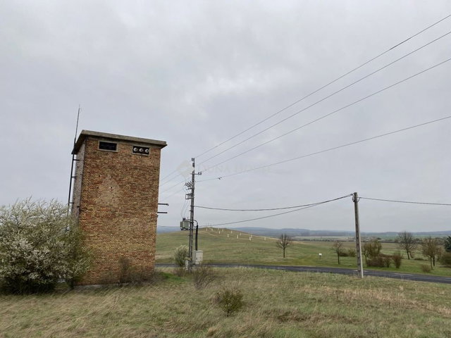 Eladó mezogazdasagi ingatlan, Száron 29 M Ft, 2 szobás
