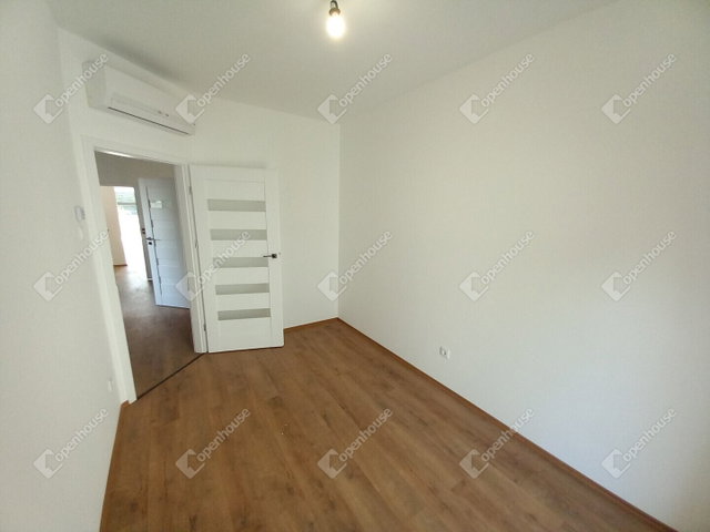 Eladó ikerház, Debrecenben 129 M Ft, 4 szobás