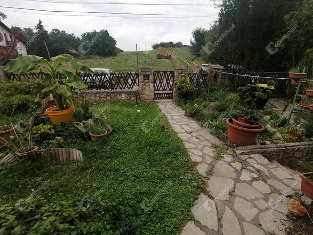 Eladó családi ház, Győrött 115 M Ft, 6 szobás