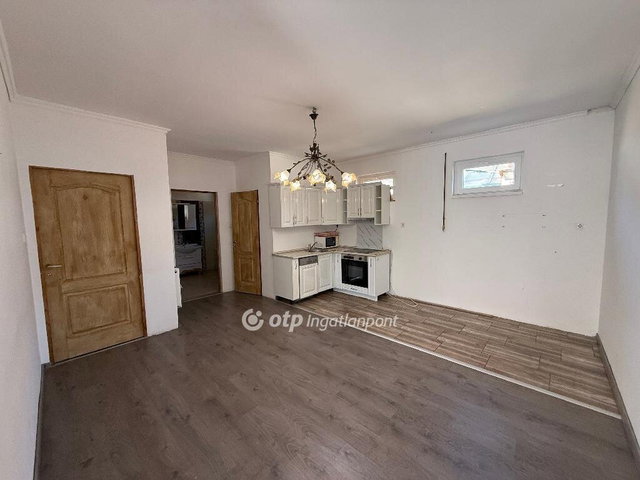 Kiadó ikerház, albérlet, Nyíregyházán 250 E Ft / hó, 3 szobás