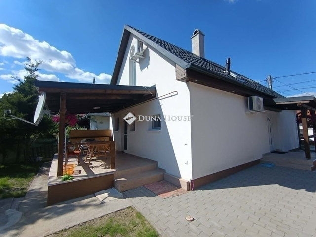Eladó családi ház, Veresegyházon 119 M Ft, 5 szobás