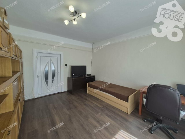 Eladó családi ház, Lajosmizsén 39 M Ft, 3 szobás