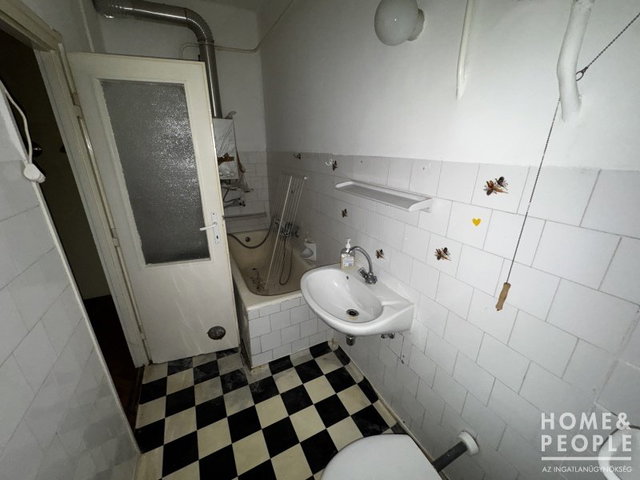 Eladó téglalakás, Hódmezővásárhelyen 34 M Ft, 2 szobás