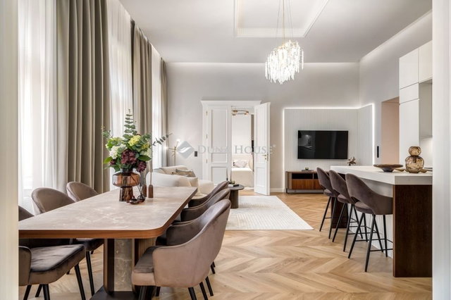 Eladó téglalakás, Budapesten, V. kerületben 299 M Ft, 3 szobás