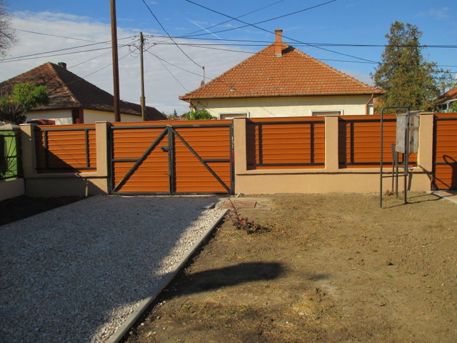 Eladó családi ház, Szarvason 28.9 M Ft, 4 szobás