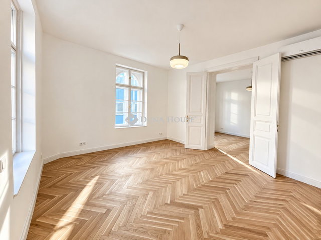 Eladó téglalakás, Budapesten, VI. kerületben 184.9 M Ft