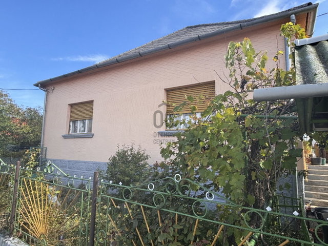 Eladó családi ház, Jenőn 42 M Ft, 3 szobás
