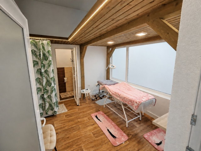 Eladó üzlethelyiség, Nyíregyházán 21 M Ft, 2 szobás