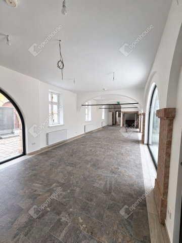 Eladó üzlethelyiség, Győrött 259.95 M Ft / költözzbe.hu