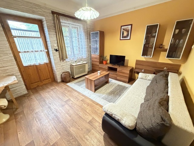 Eladó téglalakás, Kaposváron, Pécsi utcában 32.8 M Ft