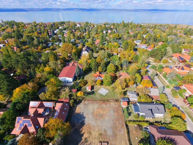 Eladó telek, Zamárdiban 240 M Ft / költözzbe.hu