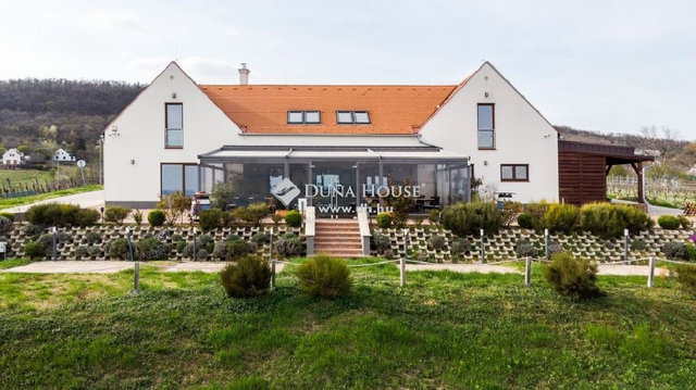 Eladó ipari ingatlan, Balatonrendesen 730.33 M Ft