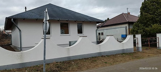 Eladó családi ház, Erdőkertesen 69.9 M Ft, 1+2 szobás