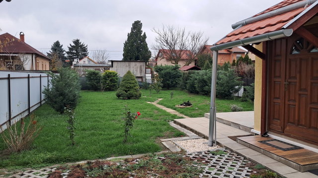 Eladó nyaraló, Szolnokon 34.3 M Ft, 1 szobás