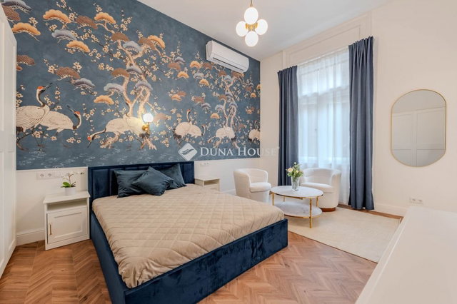 Eladó téglalakás, Budapesten, V. kerületben, Aulich utcában
