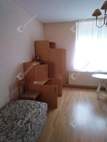 Kiadó téglalakás, albérlet, Pacsán 100 E Ft / hó, 1 szobás