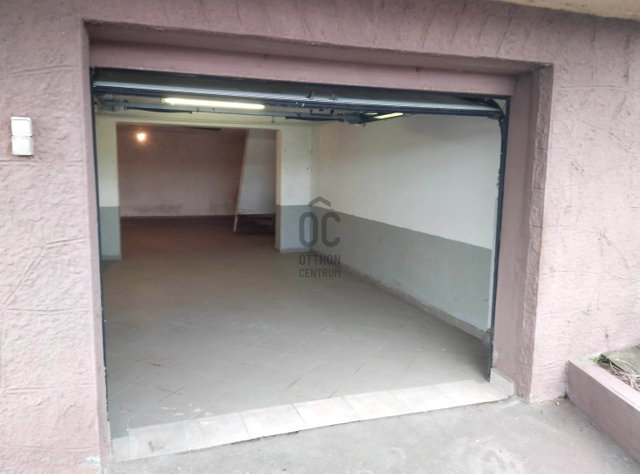 Eladó családi ház, Halmajugrán 28.8 M Ft, 4 szobás