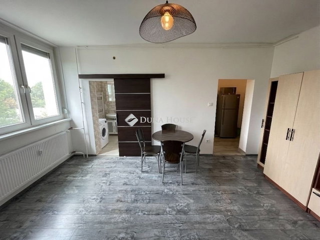 Eladó téglalakás, Budapesten, XVIII. kerületben 44.9 M Ft