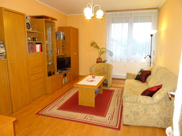 Eladó panellakás, Szombathelyen 29.9 M Ft, 1 szobás