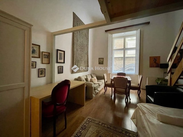 Eladó téglalakás, Budapesten, I. kerületben 74.9 M Ft, 2 szobás