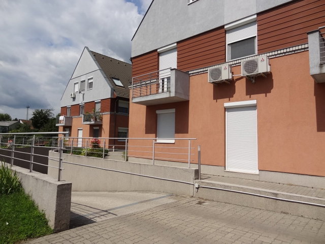 Kiadó téglalakás, albérlet, Győrött 180 E Ft / hó, 2 szobás