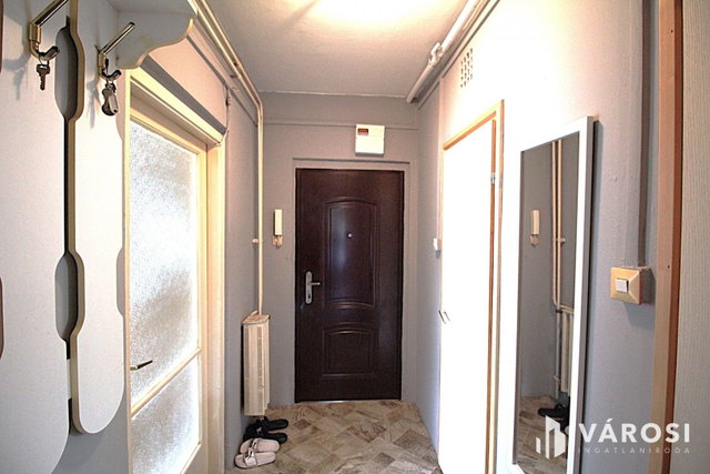 Eladó panellakás, Salgótarjánban 16.9 M Ft, 3 szobás