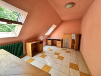 Eladó családi ház, Vácon 89.9 M Ft, 5 szobás