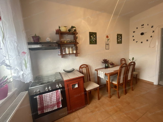 Eladó téglalakás, Mosonudvaron 29.9 M Ft, 2 szobás