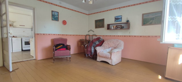 Eladó családi ház, Tiszafüreden 19.5 M Ft, 2 szobás