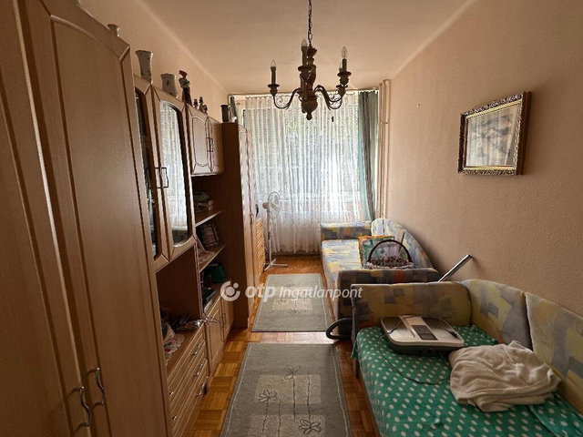 Eladó téglalakás, Nyíregyházán 55 M Ft, 2+1 szobás