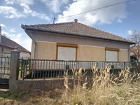 Eladó családi ház, Turán 25.9 M Ft, 2 szobás