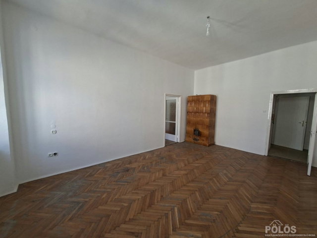 Eladó téglalakás, Sopronban 46.5 M Ft, 2 szobás