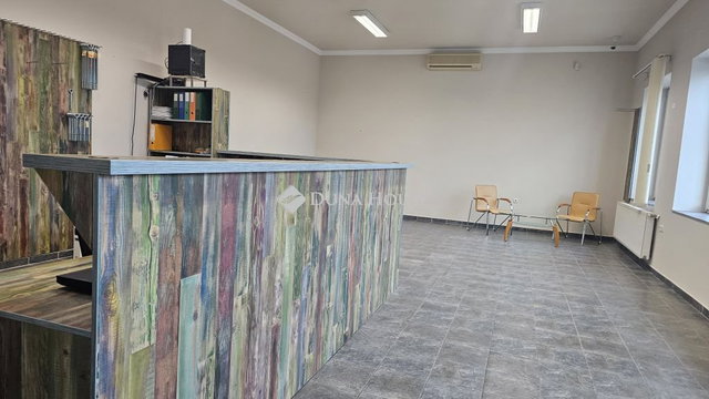Eladó ipari ingatlan, Balmazújvárosban, Arany János utcában
