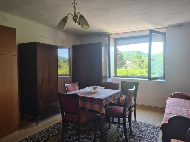 Eladó családi ház, Pilisszentlászlón 78 M Ft, 2 szobás